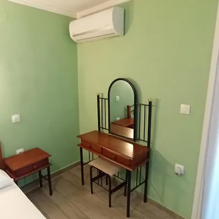 Apartamento House Eugenia Sarti Habitación foto