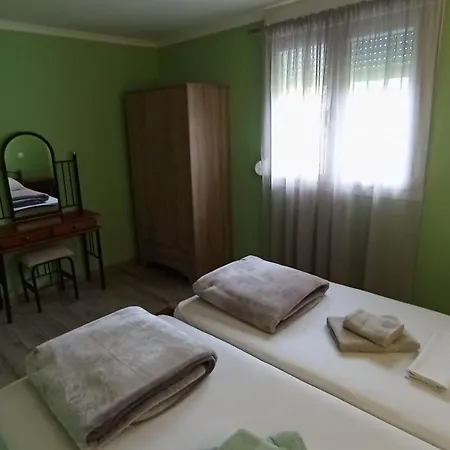 Apartamento House Eugenia Sarti Habitación foto