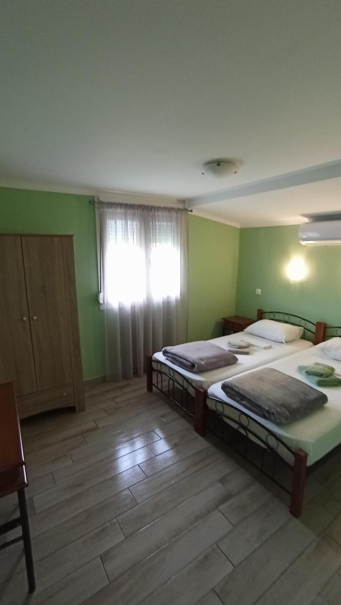 Apartment House Eugenia *
